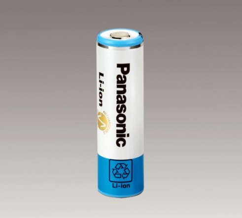 【パナソニック／テスラ】パナソニックがテスラへEV用リチウムイオン電池の供給契約をし量産化へ